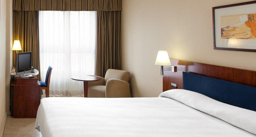 Holiday Inn Express Logrono Rioja By Ihg Εξωτερικό φωτογραφία