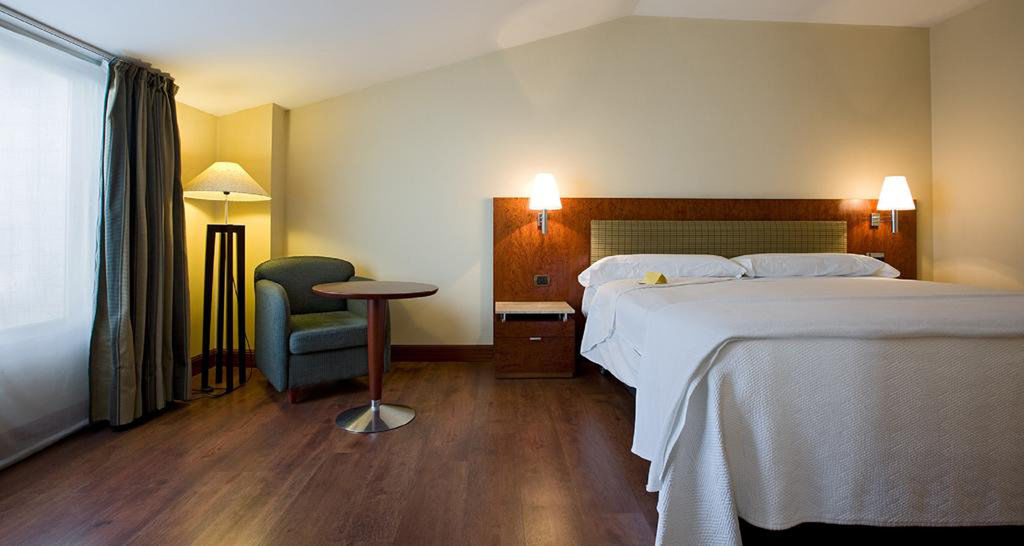 Holiday Inn Express Logrono Rioja By Ihg Εξωτερικό φωτογραφία
